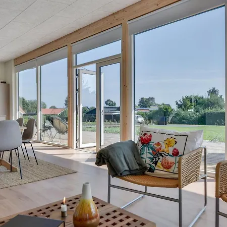 Holiday home Holiday Sebbi - 90m From The Sea By Interhome Binderup Strand