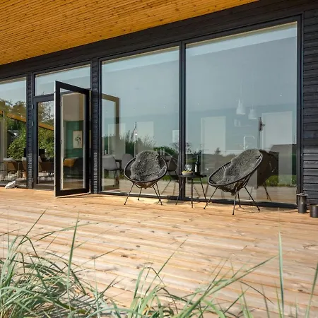 Holiday Sebbi - 90m From The Sea By Interhome